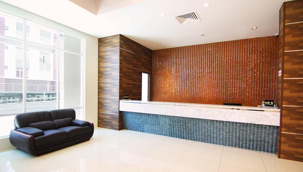 Putatan Platinum Hotel Кота Кинабалу Екстериор снимка