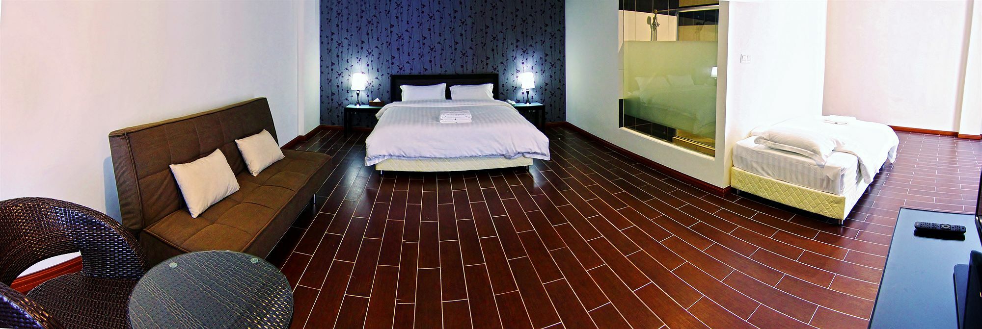 Putatan Platinum Hotel Кота Кинабалу Екстериор снимка
